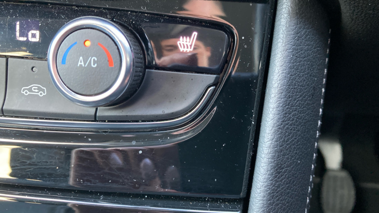 Vauxhall Grandland 1.2 Turbo Ultimate 5dr Petrol Hatchback